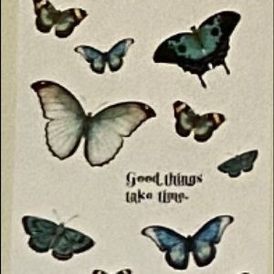 Meet your Posher, Laura